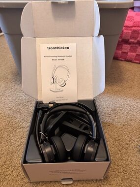 Professional Black Over-Ear Noise Cancelling Bluetooth Headphones